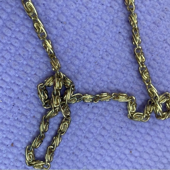 Black Beaded Clutch Purse Clam Shell Shoulder Bag 7” X 6”  with a 17” Chain Drop - Picture 9 of 9